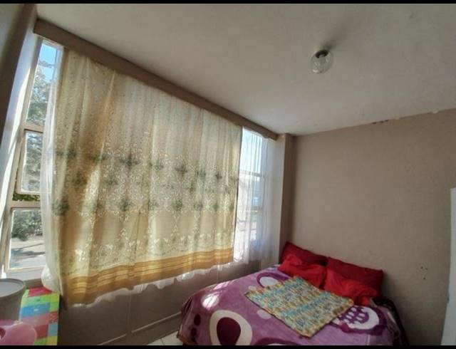 2 BEDROOM APARTMENT FOR SALE IN SYMHURST